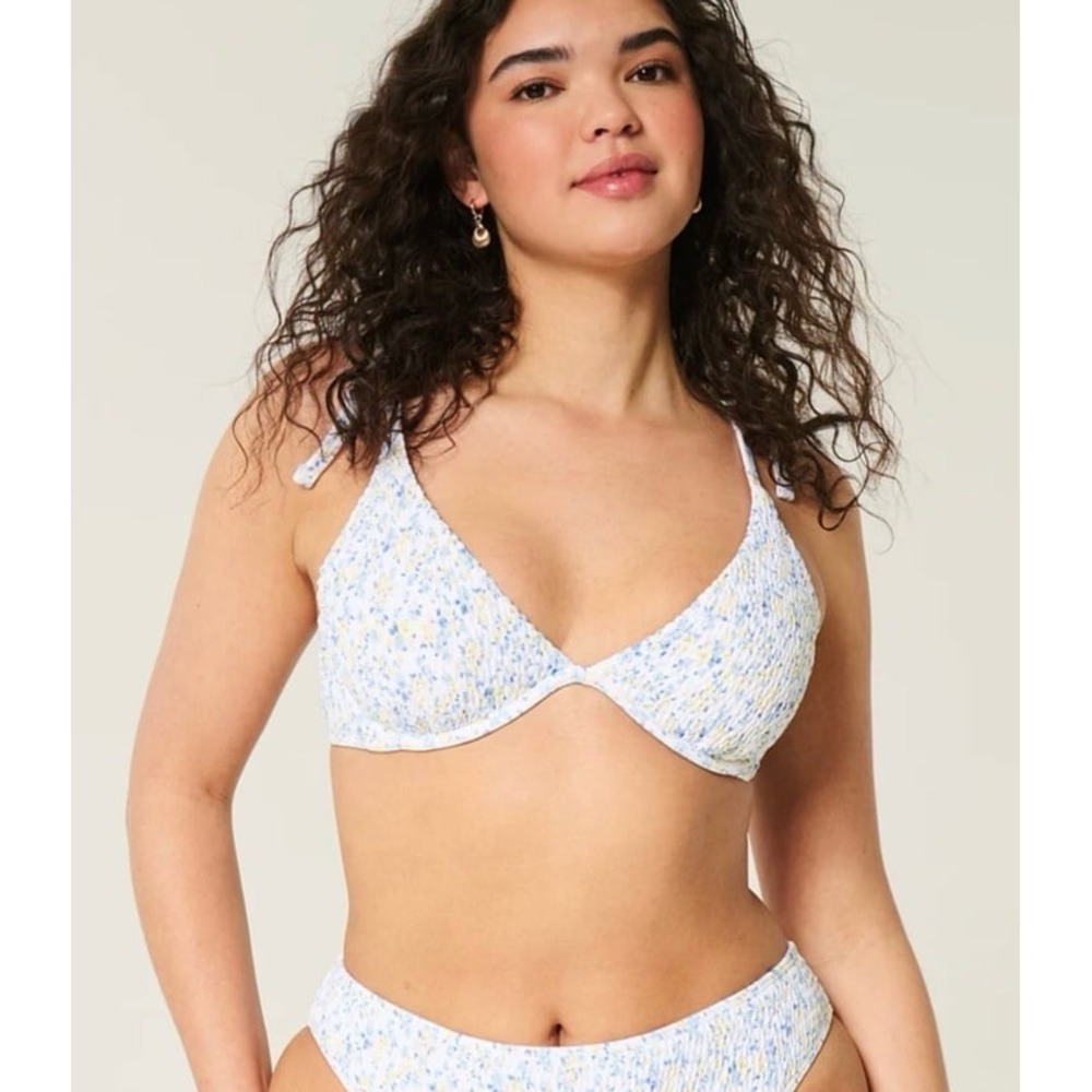 Hollister Smocked Underwire Bikini Top Floral Tie Strap Large Curvy Beach‎ NWT